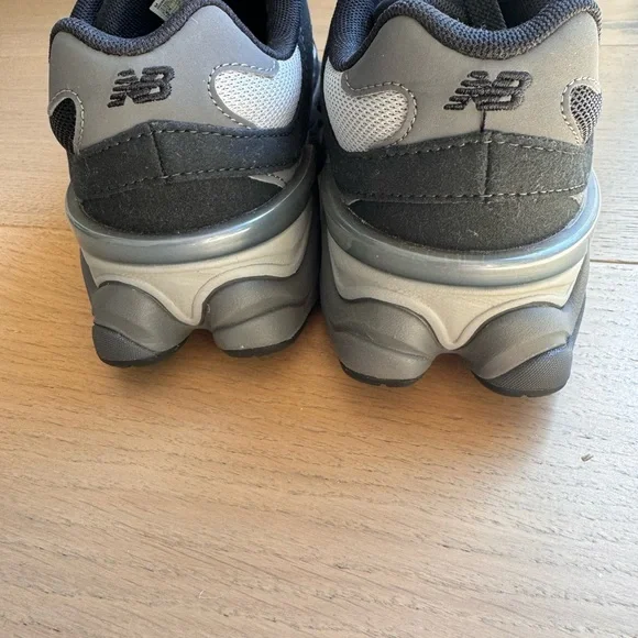 New Balance 9060 Sneakers - Picture 7 of 7